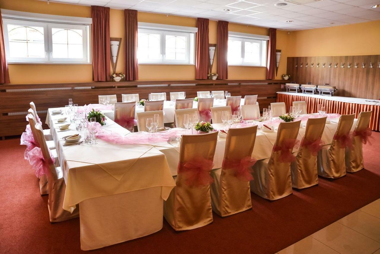 Hotel Rysavy Vémyslice Kültér fotó